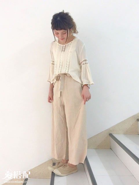 春季米色小清新穿搭,秒变气质邻家女孩